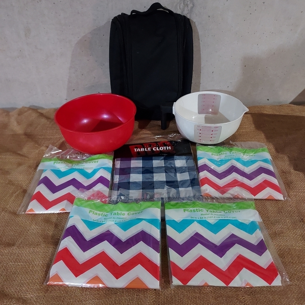 Camping or picnic accessories